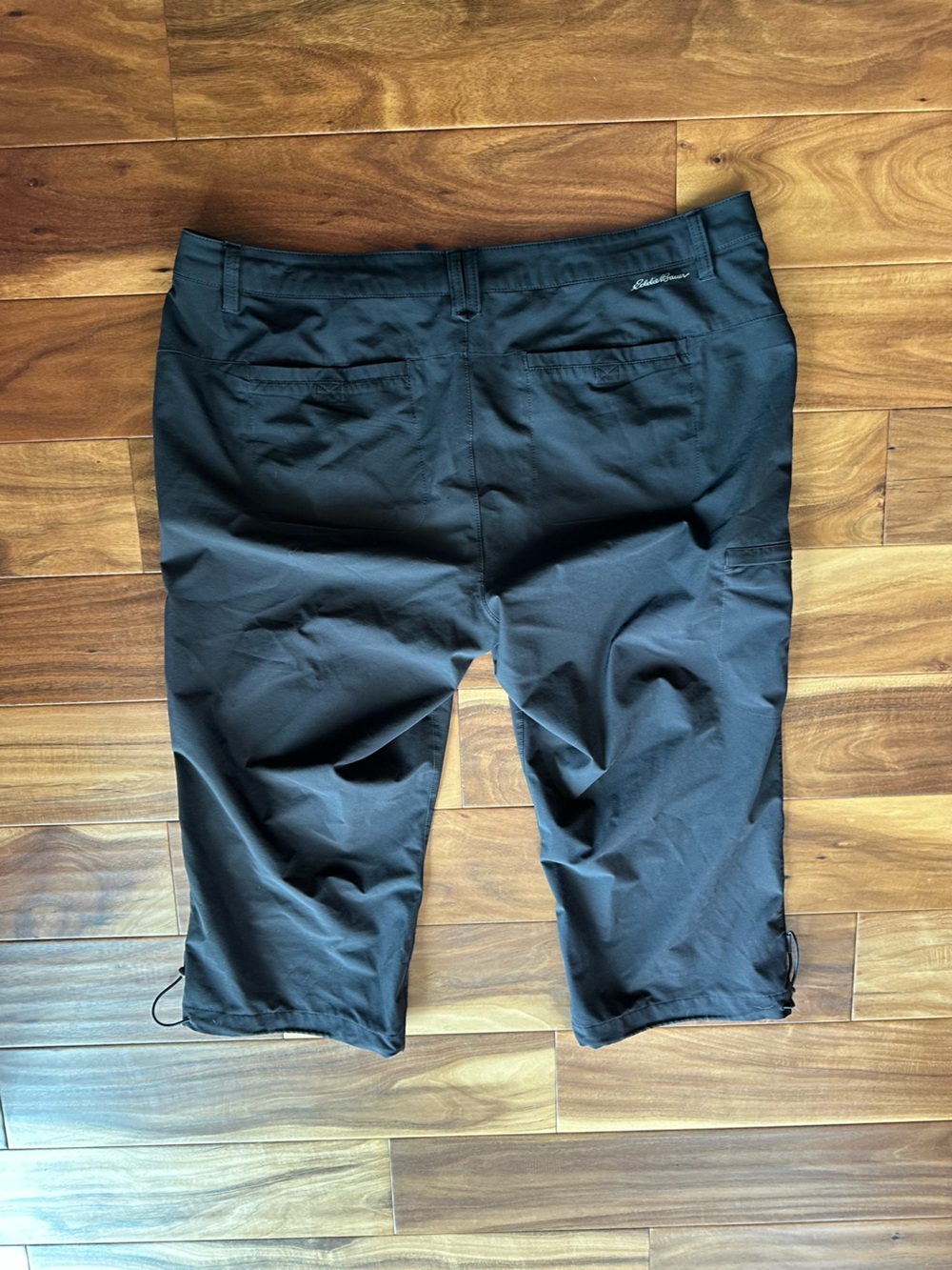 Eddie Bauer Black Capri Performance Pants size 16 - Picture 2 of 3
